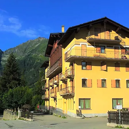 Aparthotel R.t.a. Monte Rosa