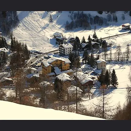 R.t.a. Monte Rosa Ξενοδοχείο με διαμερίσματα 3*