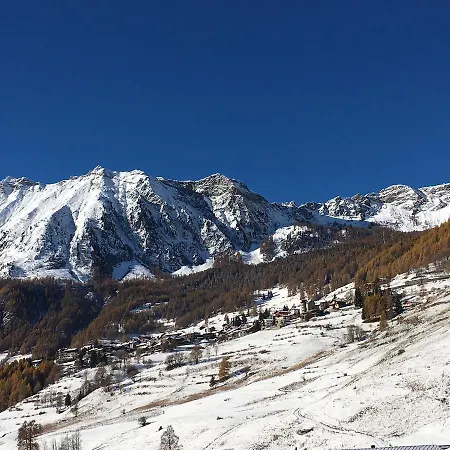 R.t.a. Monte Rosa Apart Otel 3*